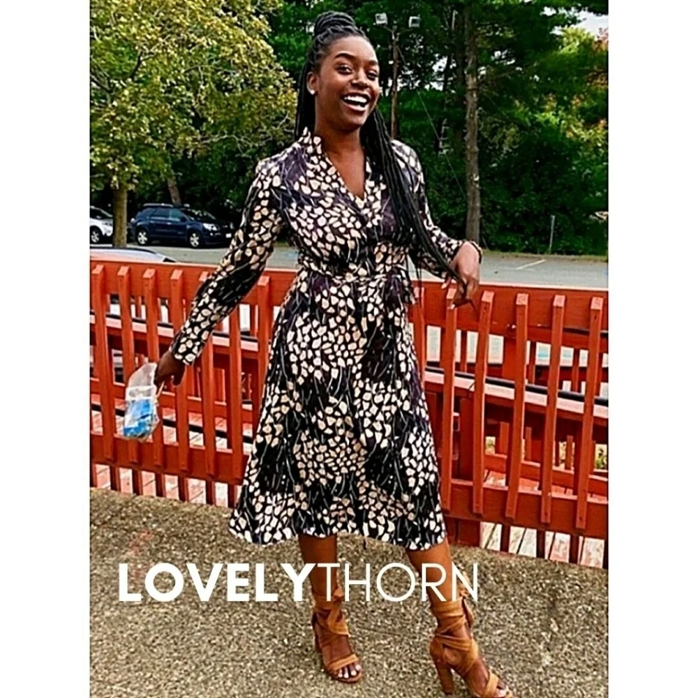 H&M // ltd ed richard allan collaboration satin printed belted dress - Picture 3 of 16
